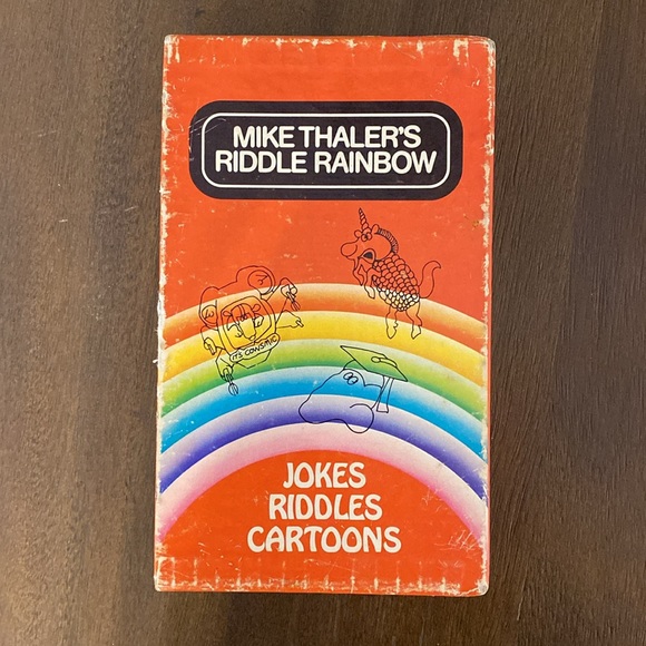 Mike Thaler’s Riddle Rainbow: Jokes Riddles Cartoons Box Set (1979) (6 books) - Picture 2 of 16
